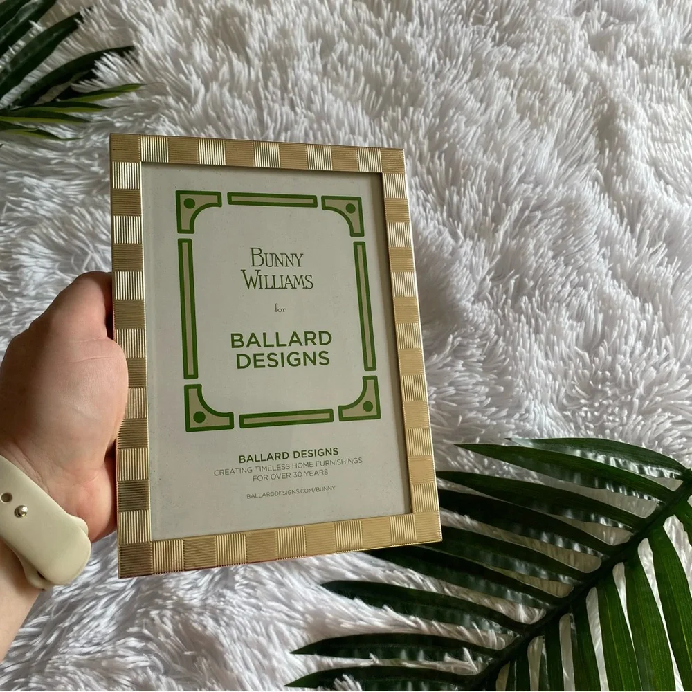 Ballard Designs Bunny Williams Silver Plated 5 x 7” Photo Frame - Picture 8 of 9